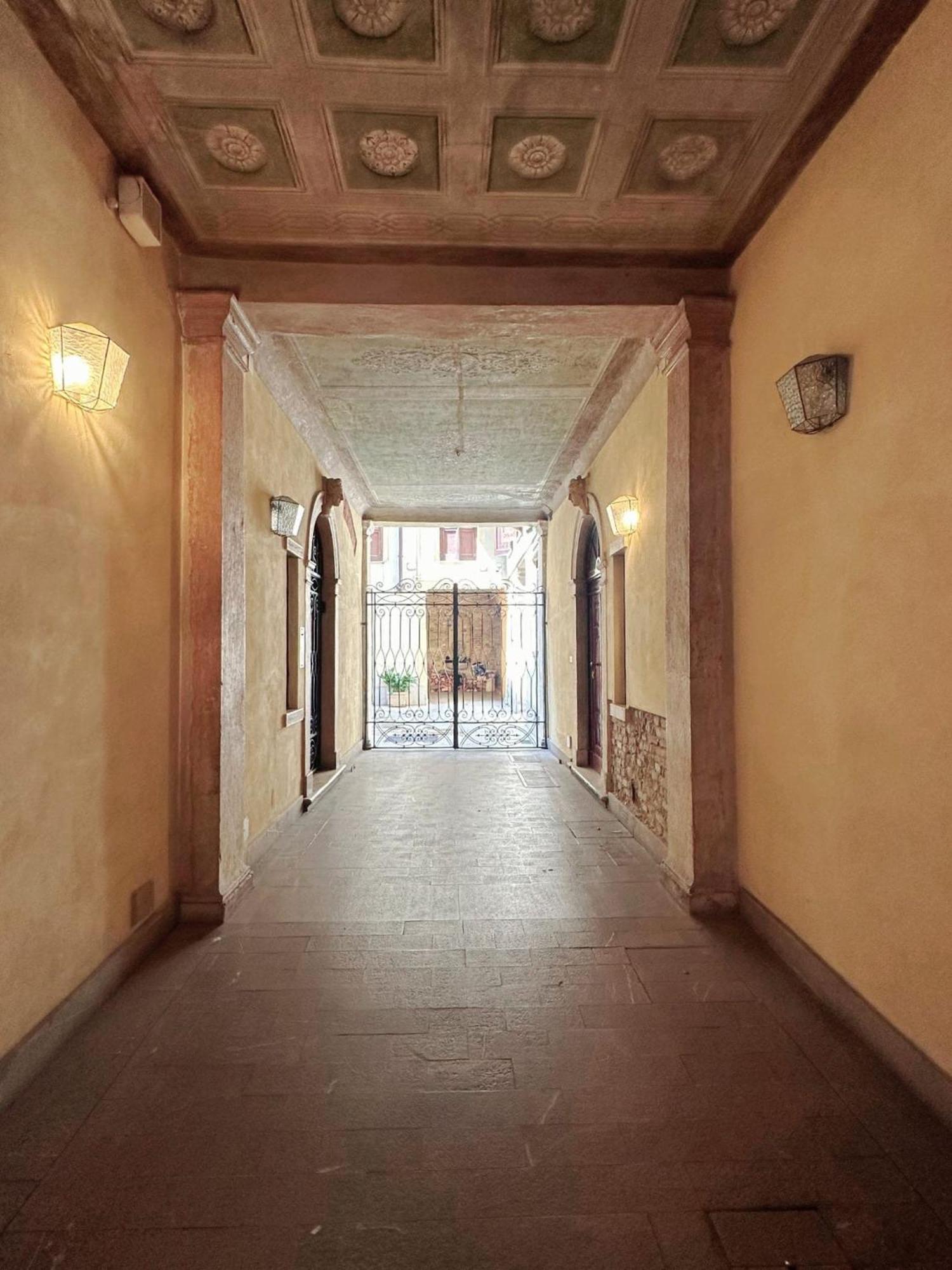 Elle Palace - Simply Elegant Verona Exterior photo
